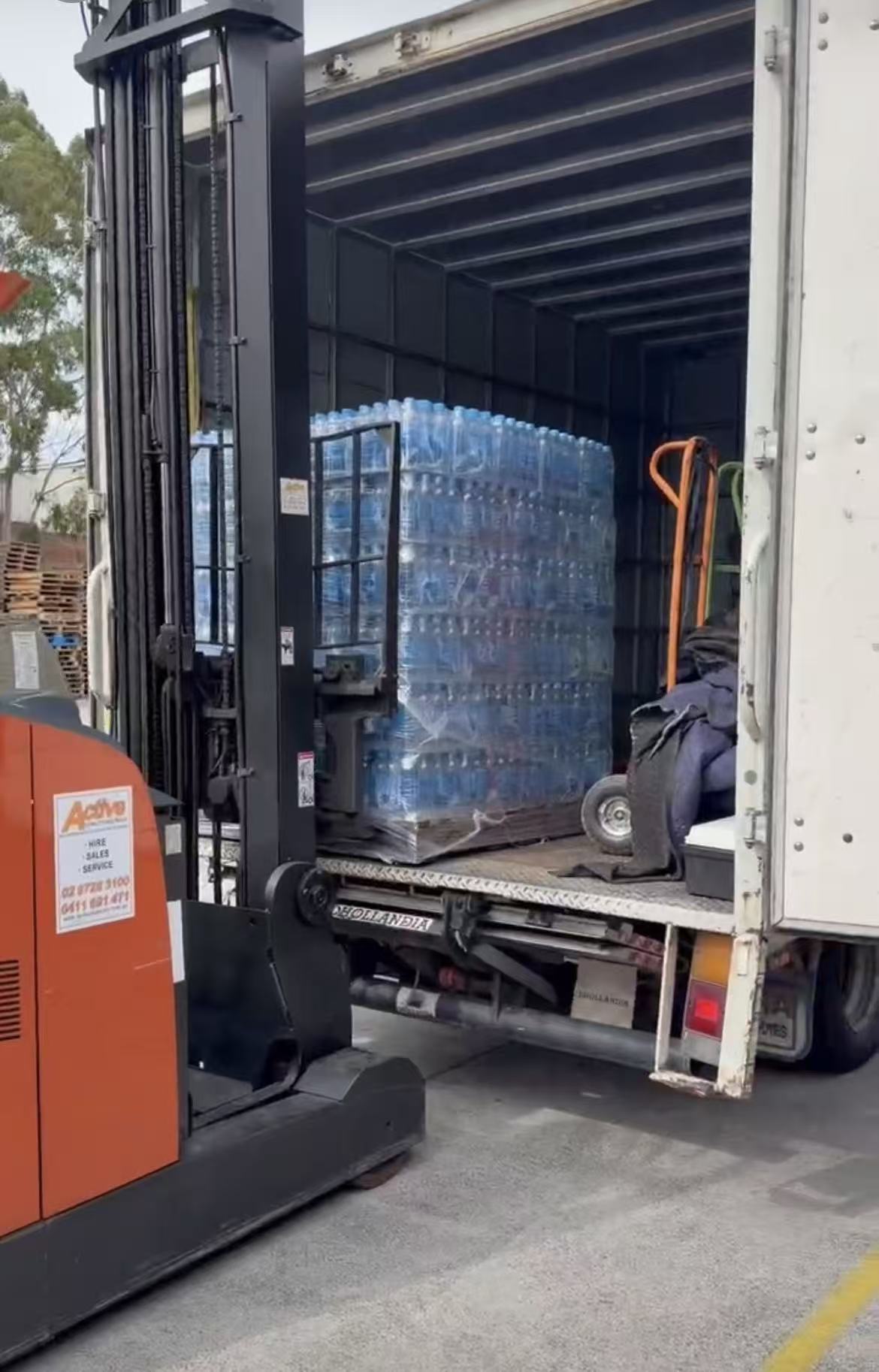 AAA Lucky Removals service 2
